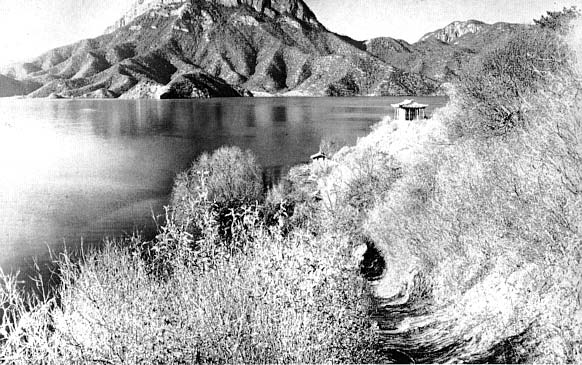 Lion mountain and the Lu-lu lake of of Yungning