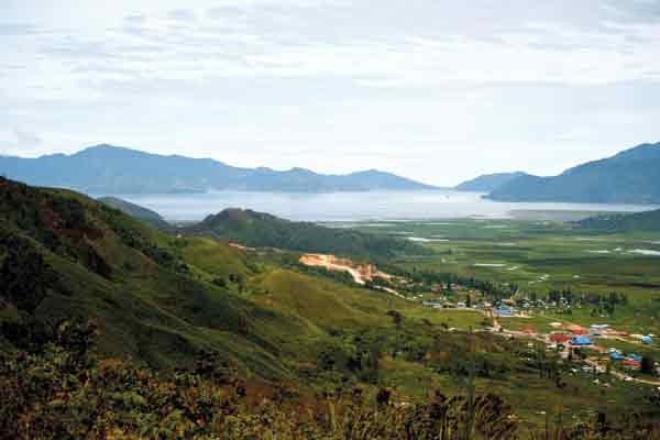 View of Lake Paniai, the largest of 
the Wissel Lakes